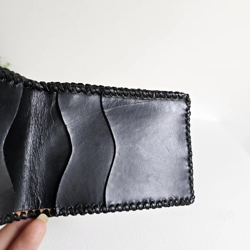 Vintage Tooled Tan Leather Wallet Bi-fold Billfold Tan Brown Floral Leaf Design